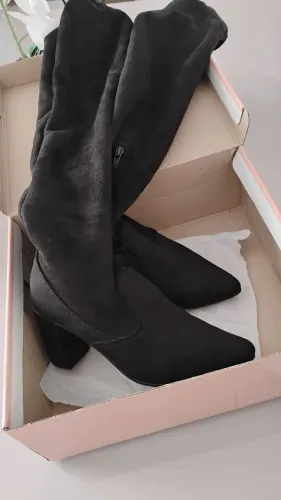 Bota Gigil lindíssima e confortável over camurça 
