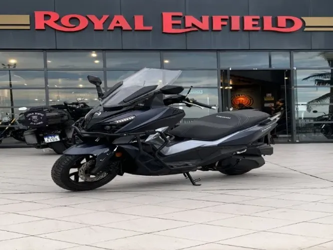 Dafra Cruisym 300cc 2025 - Vendedora Fernanda 