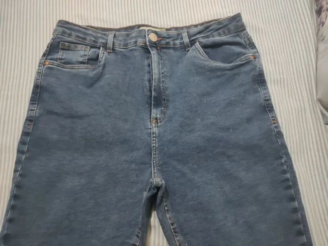 Calça jeans feminina 48 nova