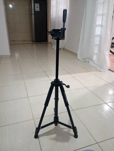 Tripé zomei