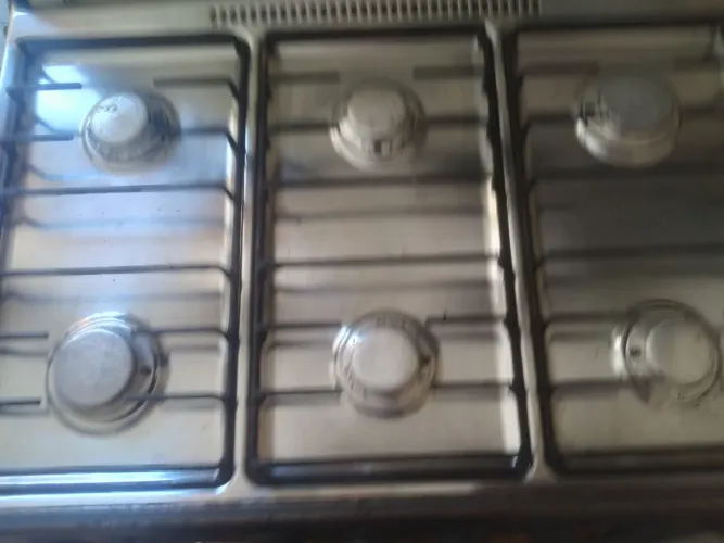 Fogão 6 bocas 70reais 
