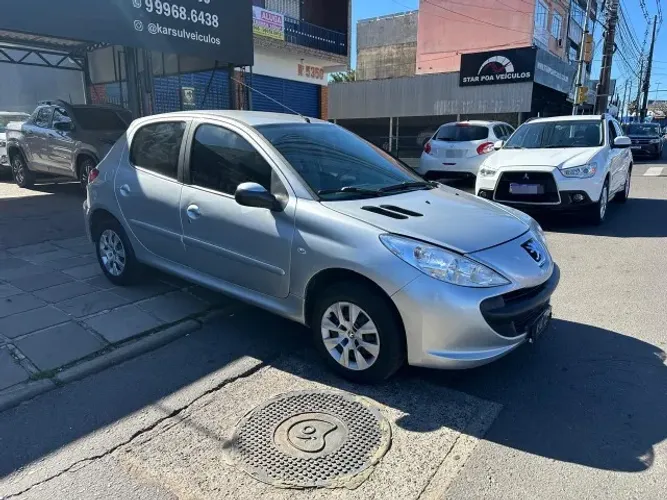 Peugeot 207 XR 1.4 Flex 8V 5P 2011