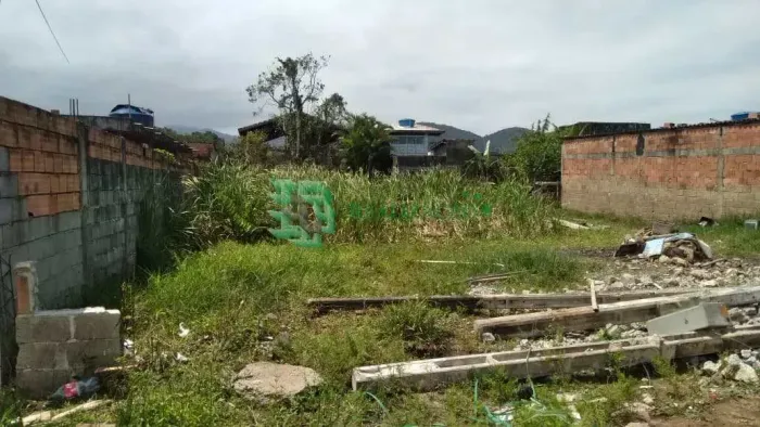 Terreno em Mongaguá no Bairro Jardim Praia Grande
