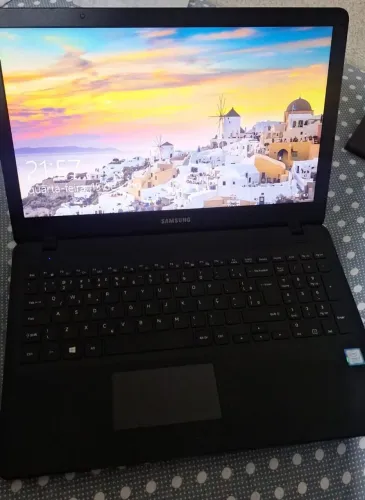 Notebook Samsung Expert lntel core i5 7th 4GB Ram 932 GB ssd