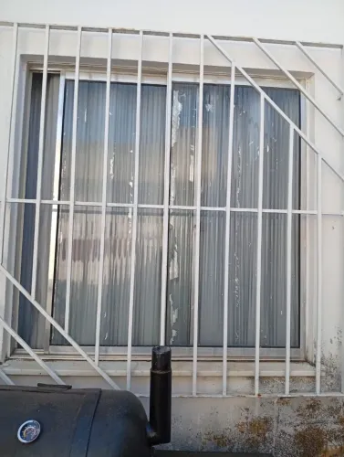 Grades com excelente padrão e acabamento 