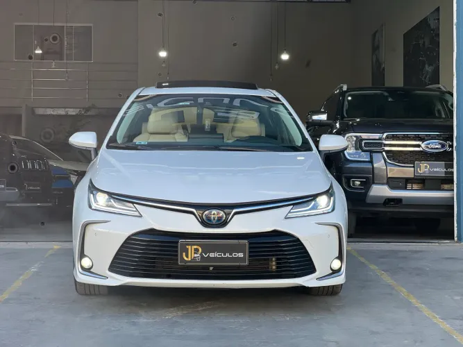 Toyota Corolla Altis Prem. Hybrid 1.8 Flex AUT 2023