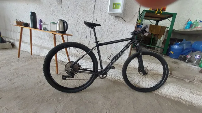 Bicicleta Lotus Shelby, aro 29