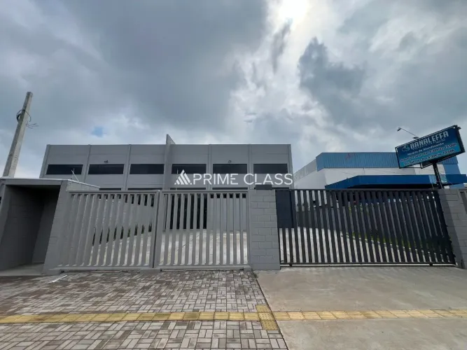 Pavilhão Comercial 750m², 2 banheiros, Distrito Industrial de Cachoeirinha