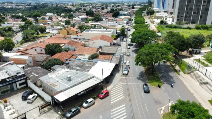 excelente área de esquina com 626,27m2 em frente Avenida Olinda e Ministério Público