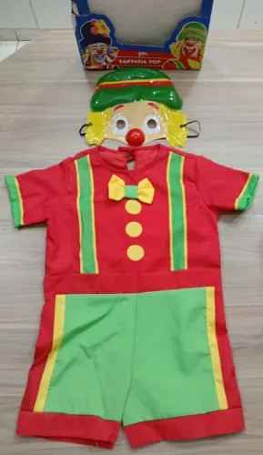 Vendo kit com 2 Fantasias conservadissima