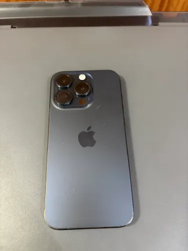 iPhone 15 pro 256gb 