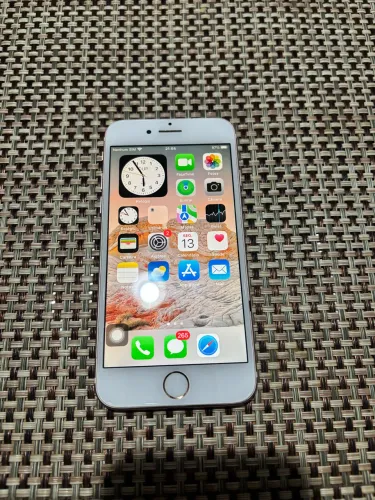 Celular iPhone 7
