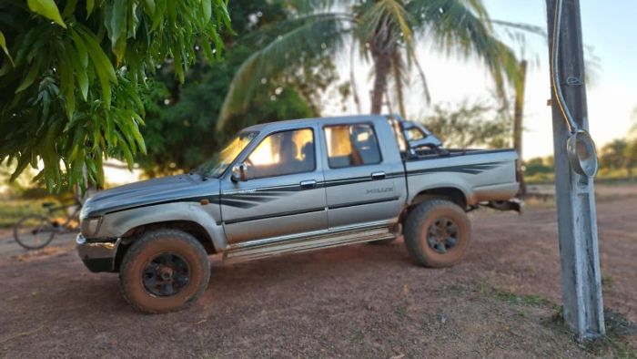 Imagem de Toyota Hilux CD SRV 4X4 3.0 8V 116cv TB Diesel 2004