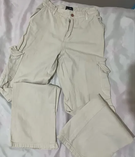 Calça feminina offwhite 