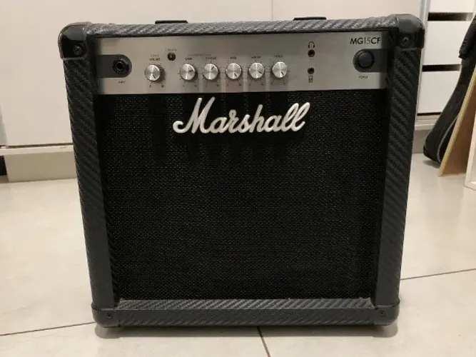Amplificador Marshall MG15CF