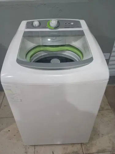 Vende se máquina