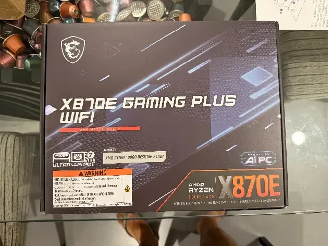 Placa-Mãe MSI X870E GAMING PLUS WIFI, AMD, AM5, ATX, DDR5, Wi-Fi - X870EGPW