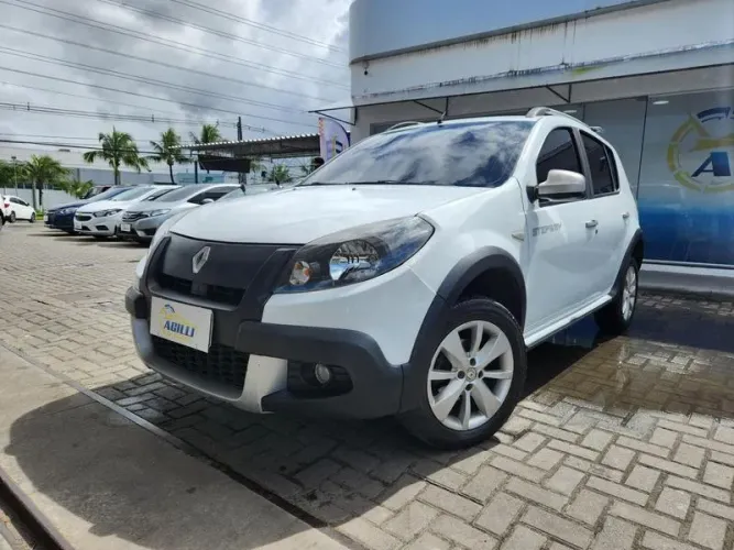 Renault Sandero Stepway Hi-flex 1.6 16V 5P Aut. 2013