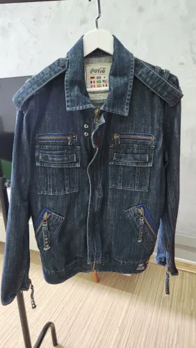 Jaqueta Jeans Estilizada da Coca Cola
