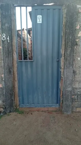 Portão de ferro pequeno