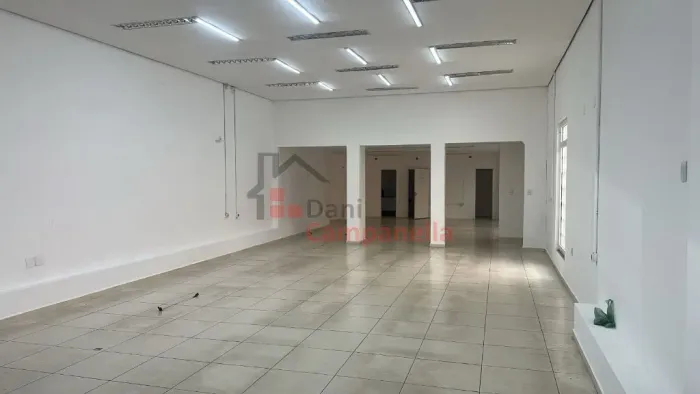 Excelente Ponto Comercial para Alugar na Av. Doutor Lisboa!