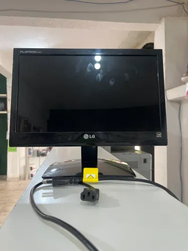 Monitor LG15 polegadas