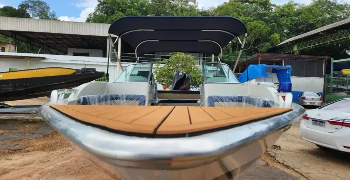 Vende-se uma (lancha 115HP)