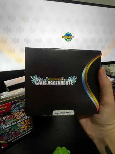 Booster Box Pokémon TCG Megaevolução - Caos Ascendente | 36 Boosters Lacrados