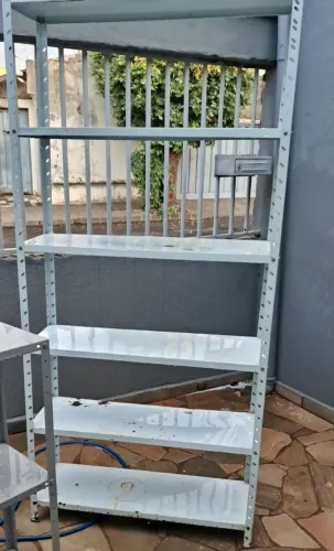Estante de aço reforçada 6 prateleiras