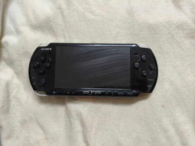 PSP 3001 com Brick (Leia a descrição)