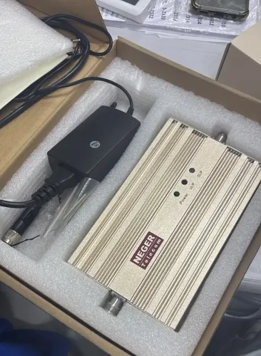 amplificador de sinal de telefonia celular da marca MEGER Telecom