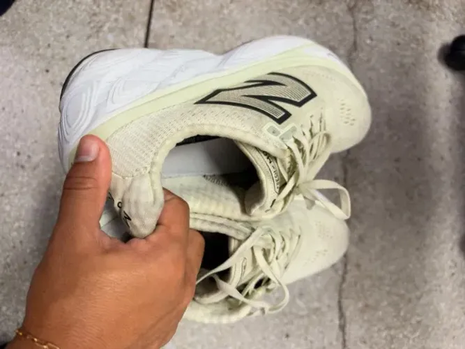 Tênis new balance more v5
