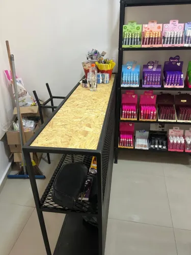 Móveis de loja/farmacia/ perfumaria