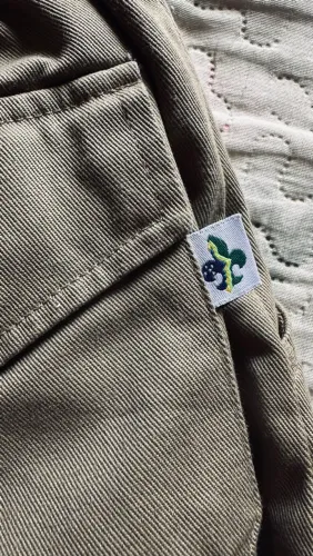 Calça de escotismo bege
