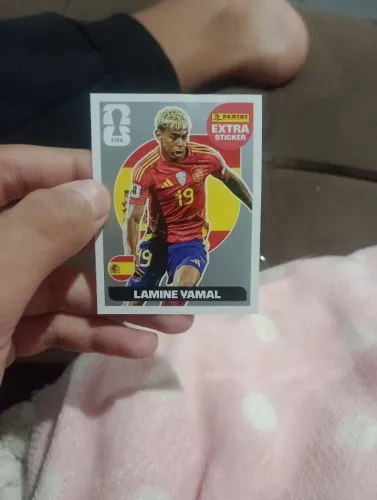 figurinha legend do lamine yamal prata