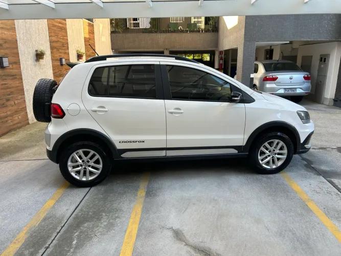 Volkswagen Crossfox I Motion 1.6 T. Flex 16V 5P 2015