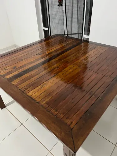 Mesa Madeira de lei rústica tamanho: 1,45x1,45mt