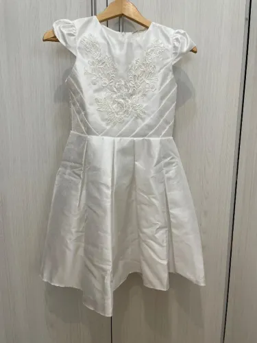 Vestido NOVO de festa infantil branco Petit Cherie bordado tam. 12
