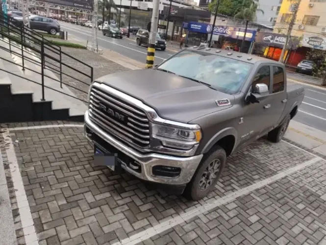 Ram 3500 Limited Longhorn 6.7 TB CD Diesel 2022