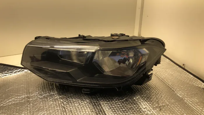 Farol Esquerdo VW Polo/Virtus Original Máscara Negra 2018 a 2022