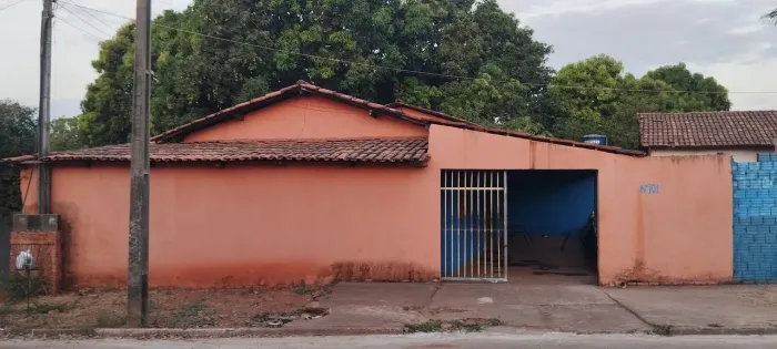 Vendo uma casa em porto nacional