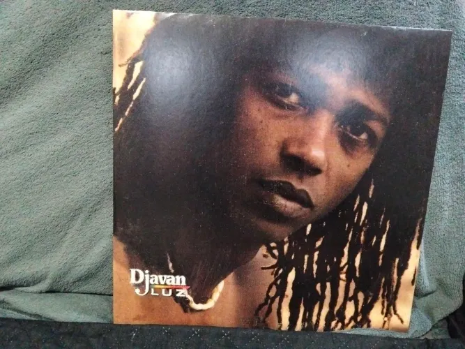 LP disco de vinil do Djavan luz