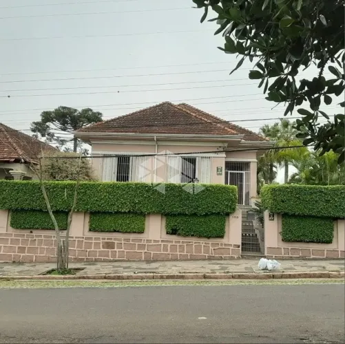 Crédito Real Vende Casa com 4 dormitórios no Partenon