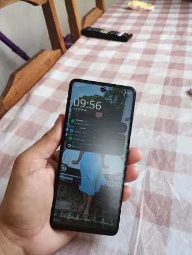 Moto G04s