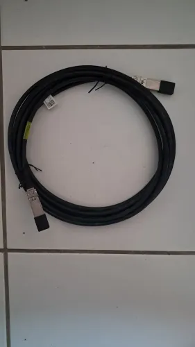 cabo DAC SFP+ (Direct Attach Copper) de 10 Gbps, com 1,2 mts