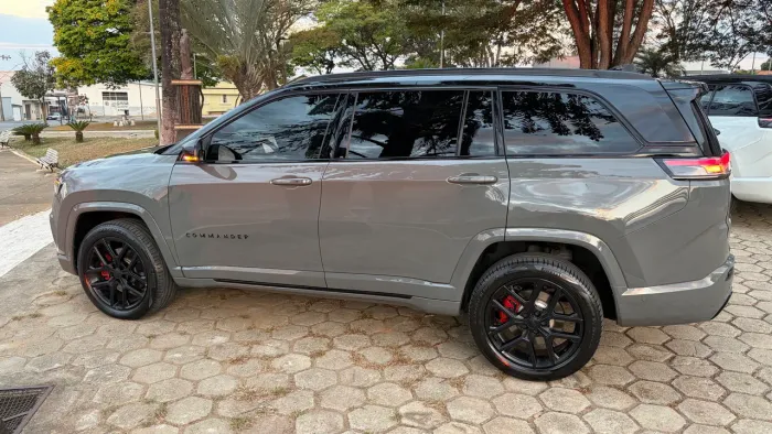 Jeep Commander Black Hurricane 2.0 4X4 TB AUT 2025