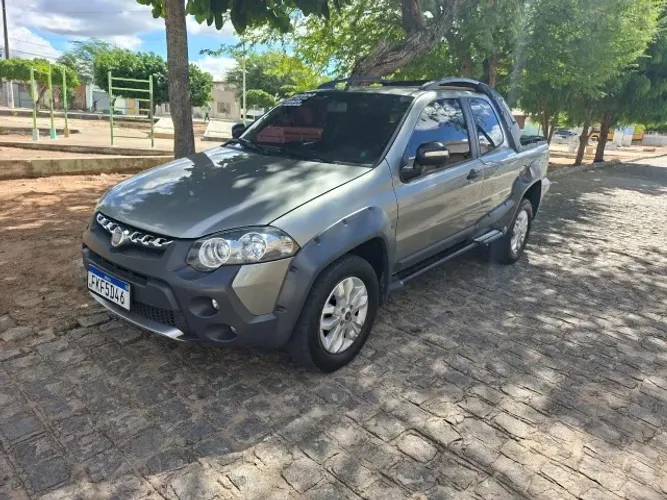 Fiat Strada Adventure1.8/ 1.8 Locker Flex CD 2013