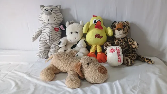 Lote de pelúcias antigas e promocionais