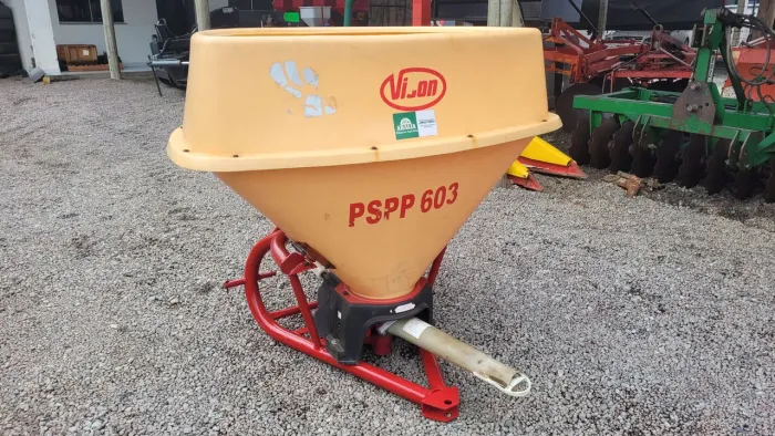 Semeadeira Adubadeira Pendular Vicon PSPP 603
