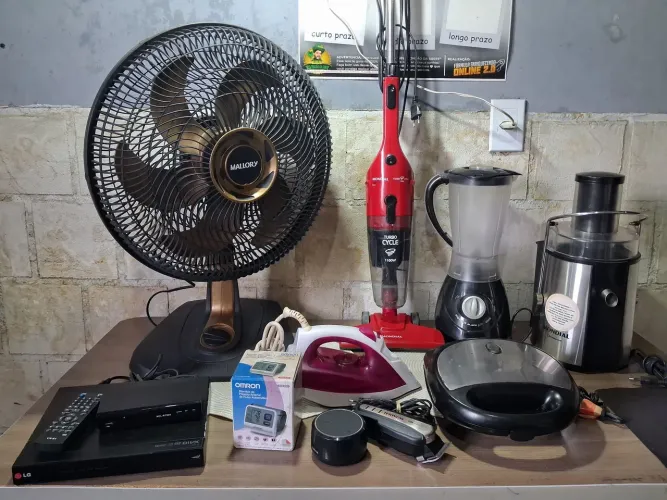 Vendo ventilador Malory + lote de eletros